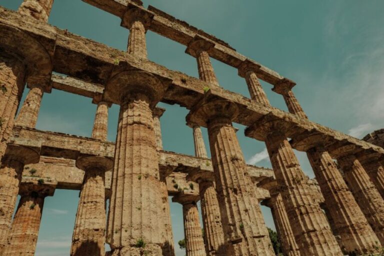 Paestum: Small-Group Tour with an Archaeologist and Tickets - Visiting the Ruins: What to Expect