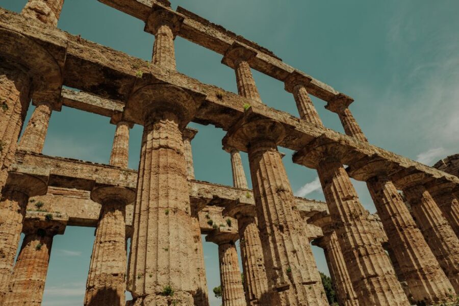 Paestum: Small-Group Tour with an Archaeologist and Tickets - Visiting the Ruins: What to Expect