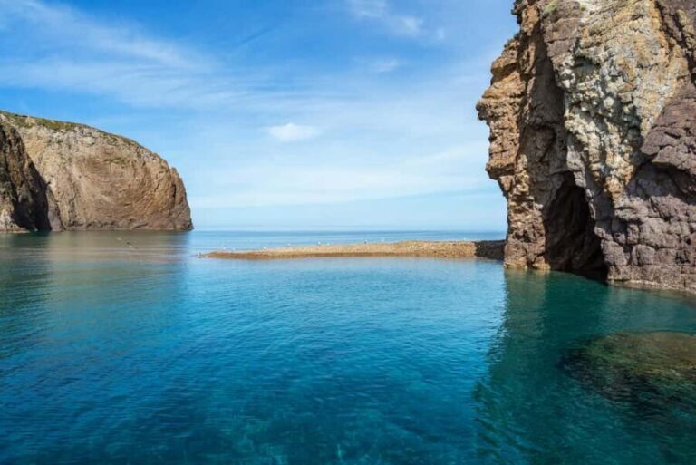 Palmarola: Linea isola di Palmarola - What the Tour Includes and What to Keep in Mind