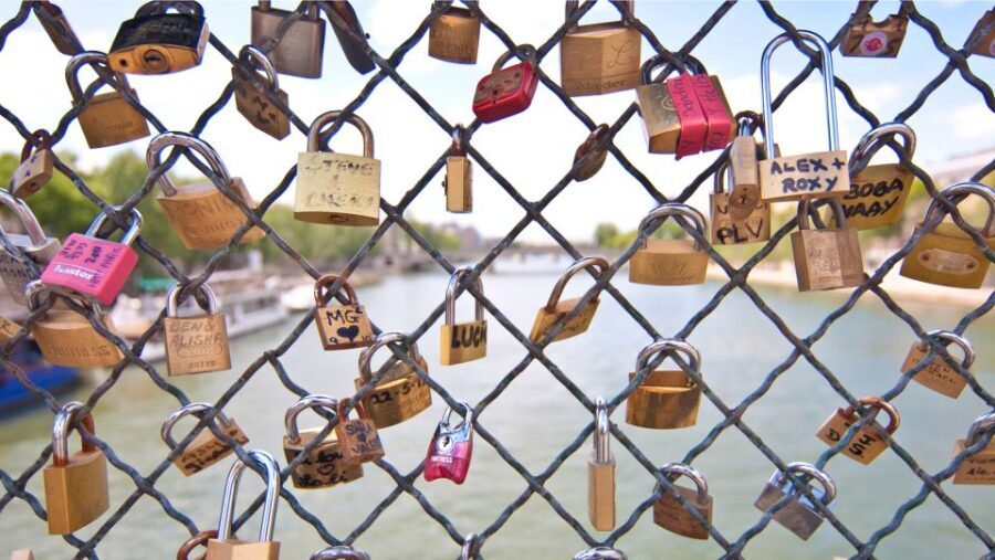 Paris: 2.5-Hour Private City Highlights Kickstart Tour - Detailed Review of the Tour Experience