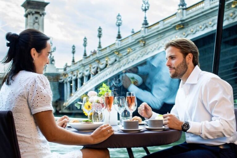 Paris: 3-Course-Dinner Cruise with Wine on the Seine River - The Authenticity & Value
