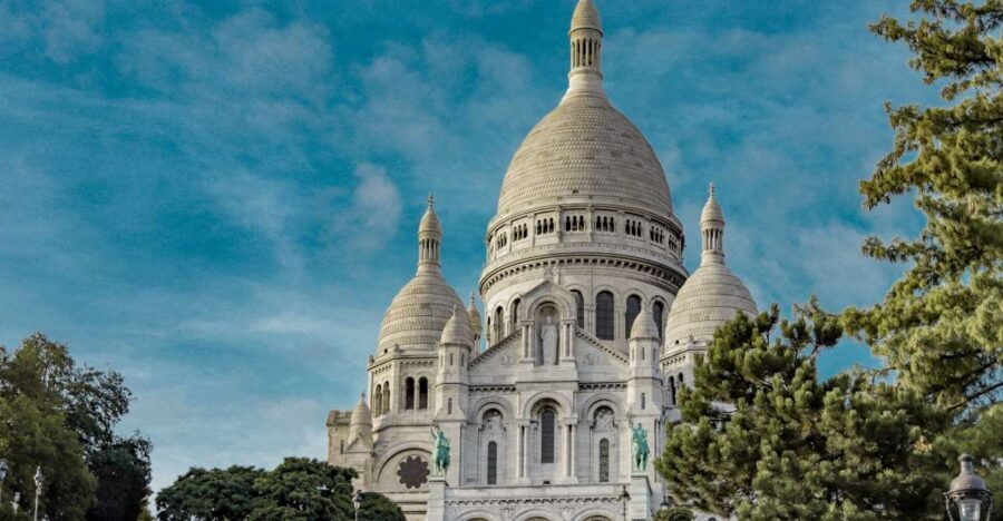 Paris: Charms of Montmartre Guided Walking Tour - Practical Details and What You Can Expect
