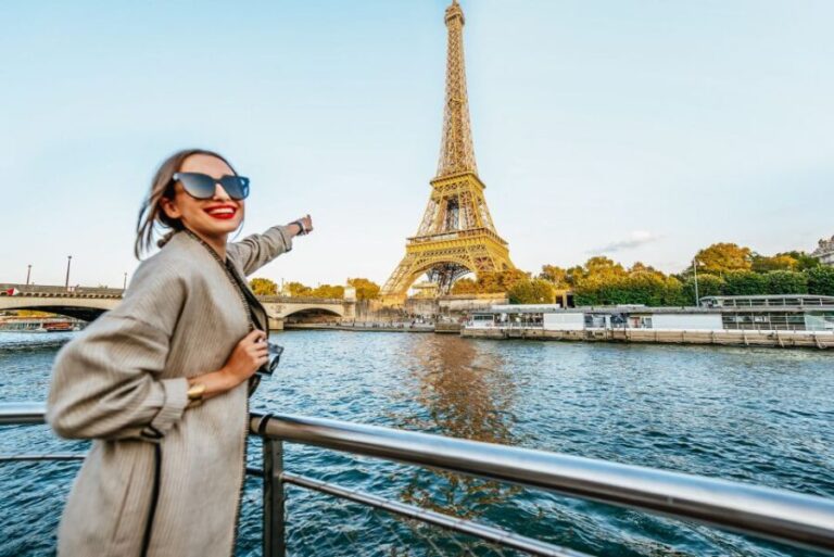 Paris: Day or Sunset Cruise with Drink, Ice Cream or Dessert - Boarding and Group Size