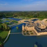 Paris: Domaine de Chantilly Private Tour in a Mercedes Van - The Experience: From Château to Gardens in Comfort