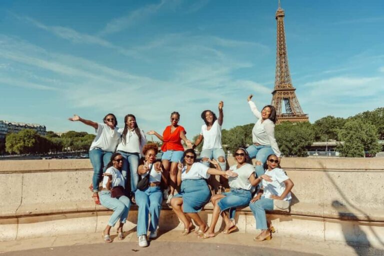 Paris: Eiffel Tower Street Photoshoot - Authentic Feedback from Past Clients