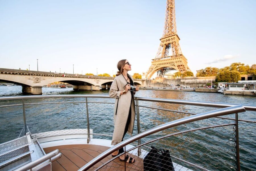 Paris: Evening River Cruise with Music - Why This Cruise Works Well