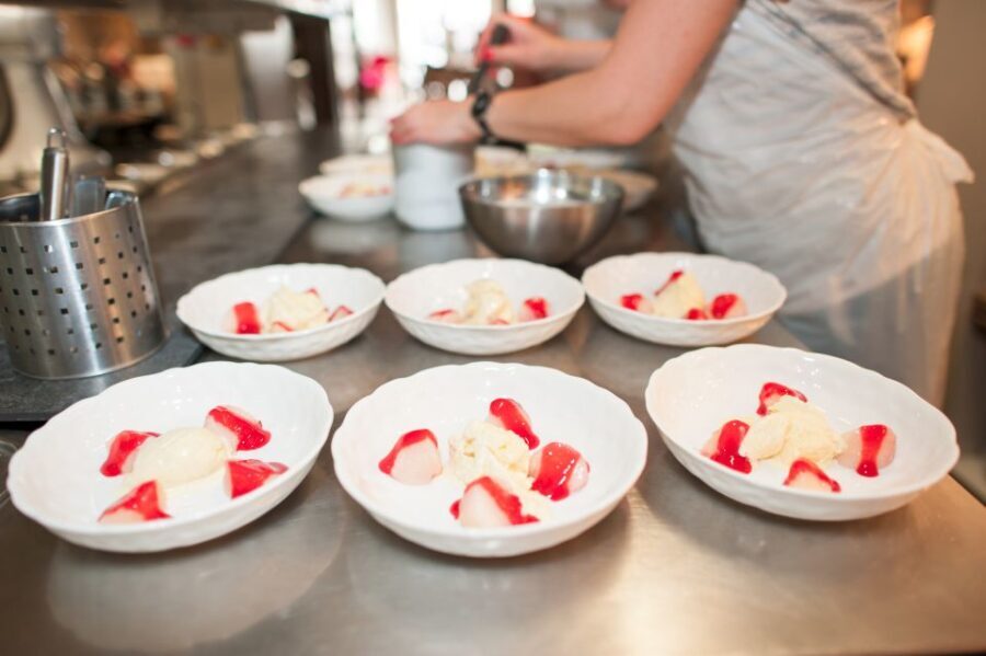 Paris: Full-Day Cooking Class with 3-Course Lunch - Who Should Book This Experience?