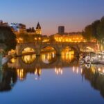 Paris: Ghosts and Dark Stories Guided Walking Tour - The Guide and Atmosphere