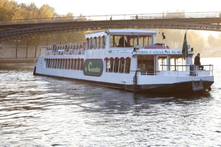 Paris: Happy Hour Evening Cruise on the Seine River - The Experience: What You Can Expect