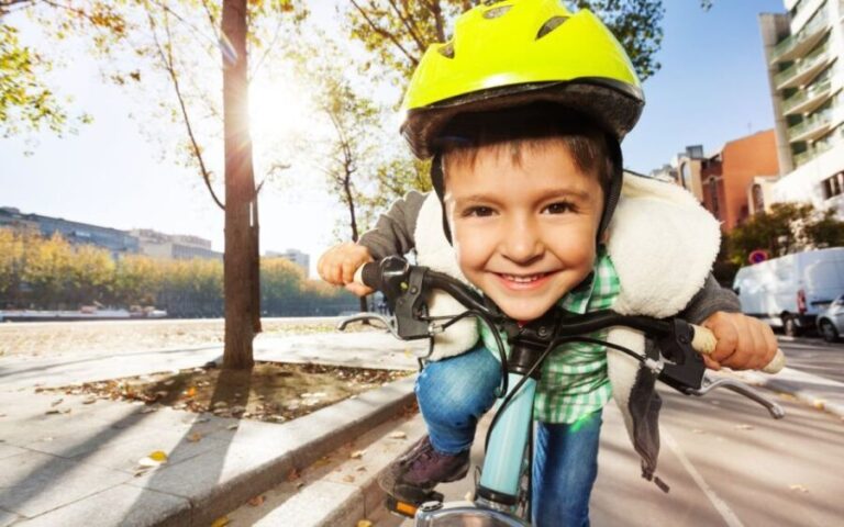 Paris: Kids Bike Tour - The Experience and Guides