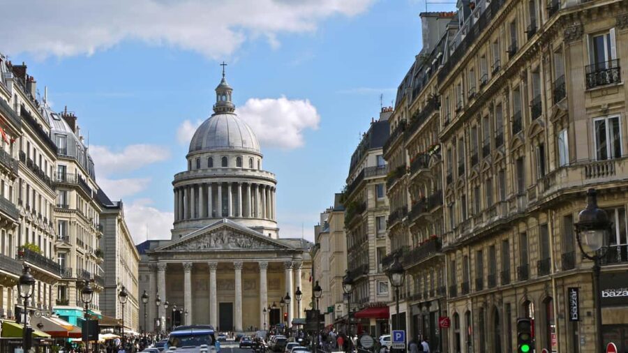 Paris Latin quarter: Private walking tour with a local guide - What to Expect from the Tour