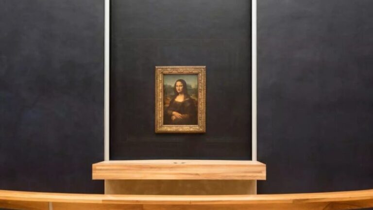 Paris: Louvre Masterpieces Private Tour with Reserved Entry - Pricing and Comparing Value