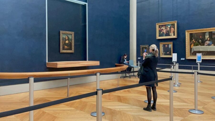 Paris: Louvre Museum Mona Lisa First Viewing Semi-Private - What Makes This Tour Special?