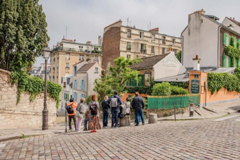 Paris: Montmartre Walking Tour with Official Local Guide - Why This Tour Offers Great Value