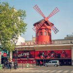 PARIS: Moulin Rouge and Montmartre walking tour SEMI-PRIVATE - Practical Details: What to Expect