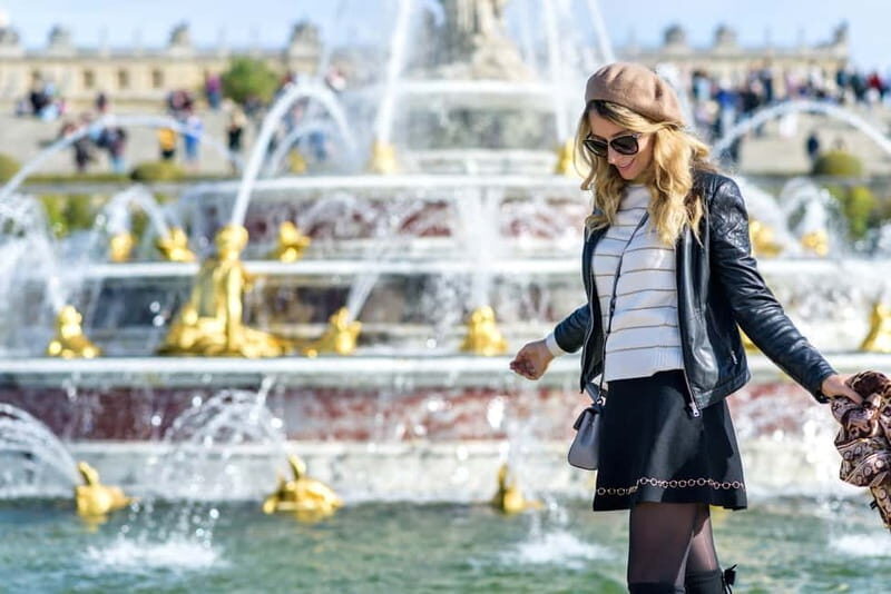 Paris: Palace of Versailles Guided Tour with Bus Transfers - An Overview of the Tour Experience