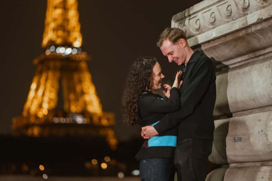 Paris photographer 1 hour near the Eiffel Tower or in Paris - The Itinerary: How Your One-Hour Photoshoot Unfolds