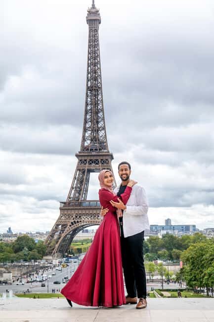 Paris: Photoshoot Around Eiffel Tower with 55 Edited Photos - Who Will Love This Experience?