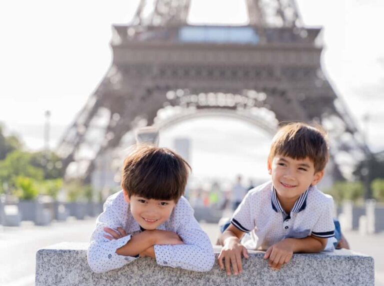 Paris: Premium Photoshoot with Iconic Eiffel Tower Views - The Sum Up