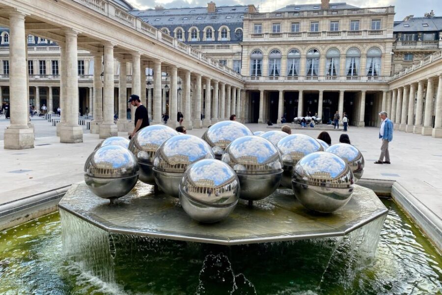 Paris Private Full Day 7 Iconic Sights City tour by Mercedes - What Makes This Tour Stand Out