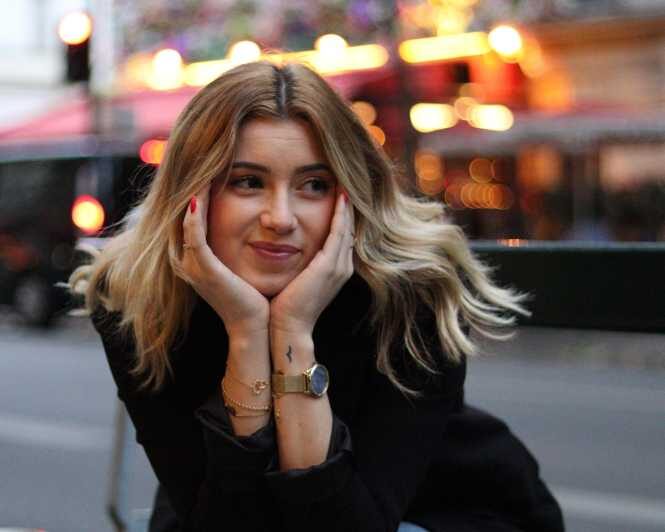 Paris: Private photoshoot with a Professional - Whats Included and Whats Not