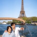 Paris: Private Small Boat Cruise with Rosé and Macarons - What Makes This Tour Stand Out