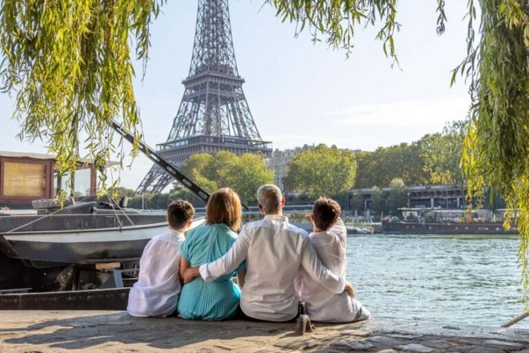 Paris: Professional Photoshoot - The Itinerary: From Pont de Bir-Hakeim to Trocadéro