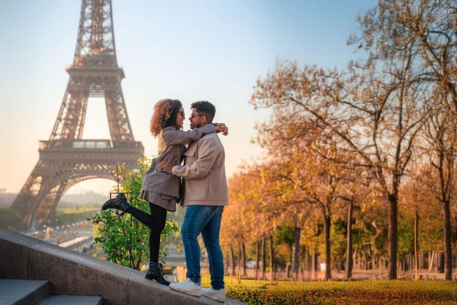 Paris: Professional Photoshoot with the Eiffel Tower - What to Expect During the Photoshoot