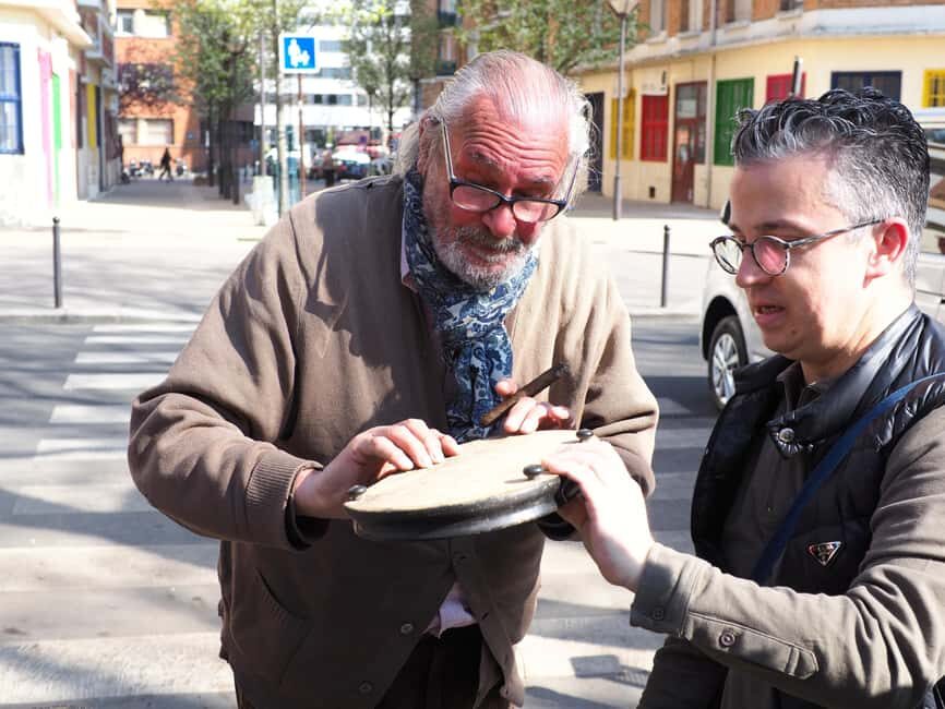 Paris: Saint Ouen Flea Market Guided Tour - Why This Tour Is Worth It