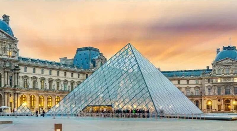 Paris: See 15 to 30 Top Sights with a Fun Guide - The Experience: From the Majestic to the Intimate