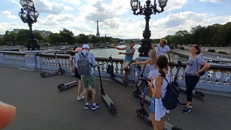 Paris: Small-Group E-Scooter Tour with a Local Guide - What Makes This Tour Stand Out?