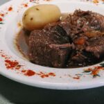 Paris: VIP Culinary Tour in Montmartre with Chef & Transfers - Pairing Wines and Gourmet Bites