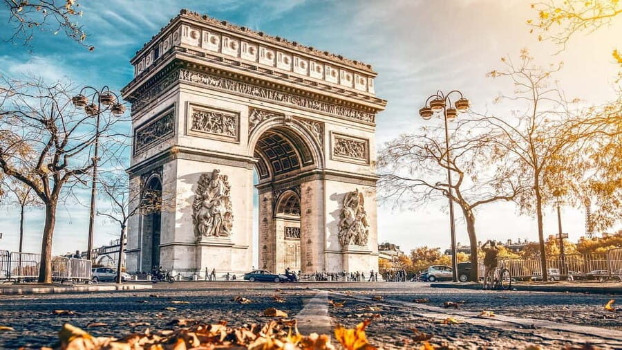 Paris Walking Tour: History & Architecture in 2 hours - Key Points
