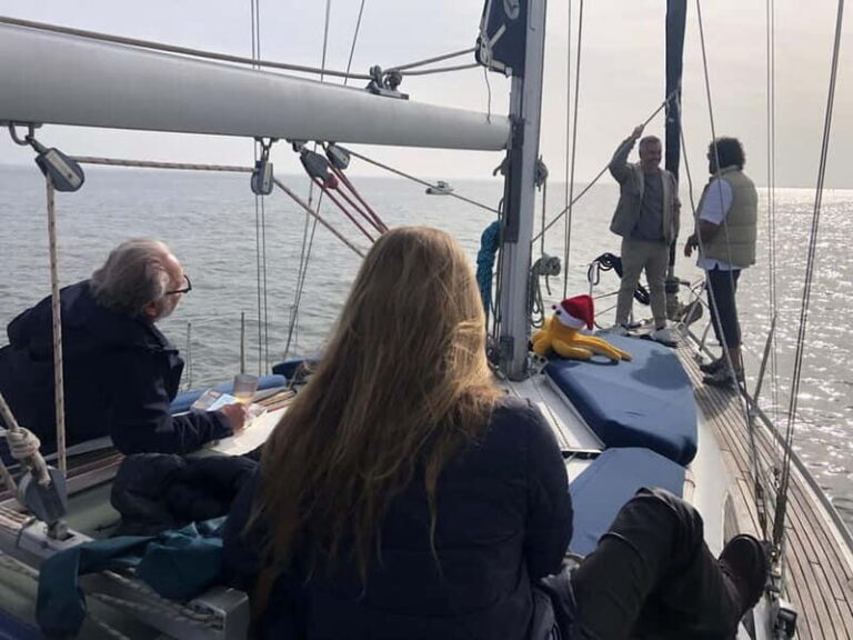 Parque das Nações: Yoga and meditation at sunrise aboard a sailboat! - The Experience: What to Expect Step-by-Step
