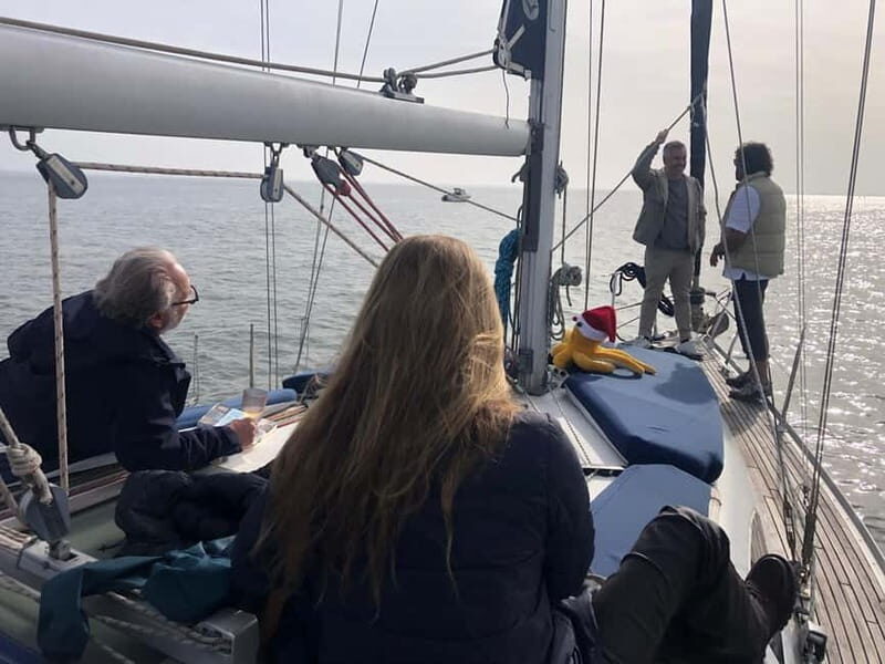 Parque das Nações: Yoga and meditation at sunrise aboard a sailboat! - The Experience: What to Expect Step-by-Step