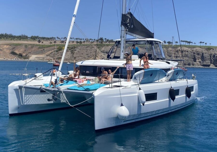 Pasito Blanco: Private catamaran excursion with food & drink - Who Would Love This Experience?