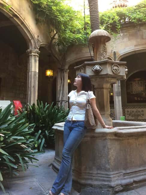 Pedrera, Casa Batlló, Gothic Quarter Photo Walk - Detailed Itinerary and What You Can Expect