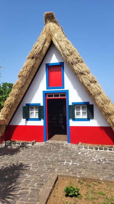 Pico Arieiro, Santana, São Lourenço & more  Full Day+PickUp - FAQs