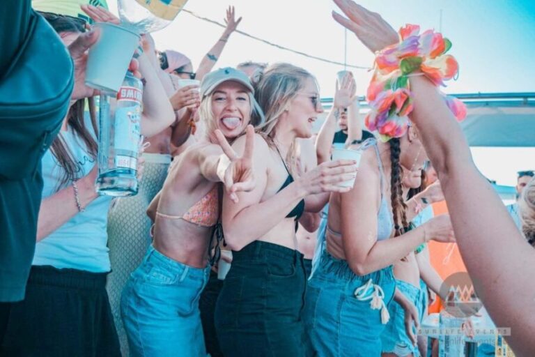 Playa de Palma: Boat Party with DJ, Buffet and Entertainment - Why This Tour Is Worth Considering