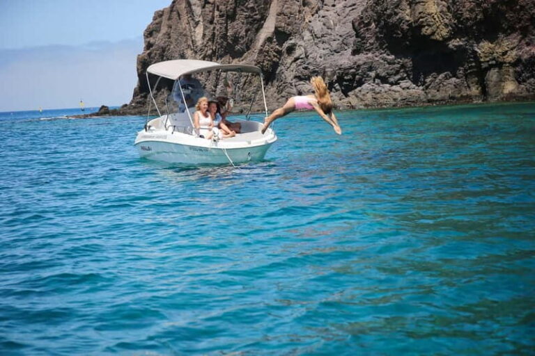 Playa Papagayo: Self-Drive Boat Rental - The Experience at a Glance