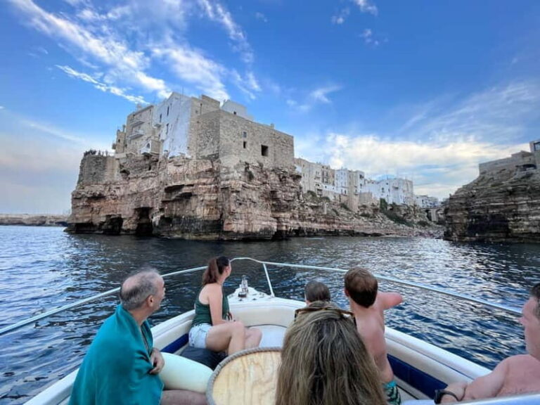 Polignano: Coastline Tour With Prosecco And Taralli & Swim - The Boats and Comfort