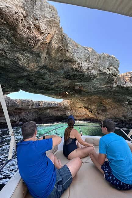 Polignano: group boat Tour between caves prosecco and snacks - Who Will Love This Tour?