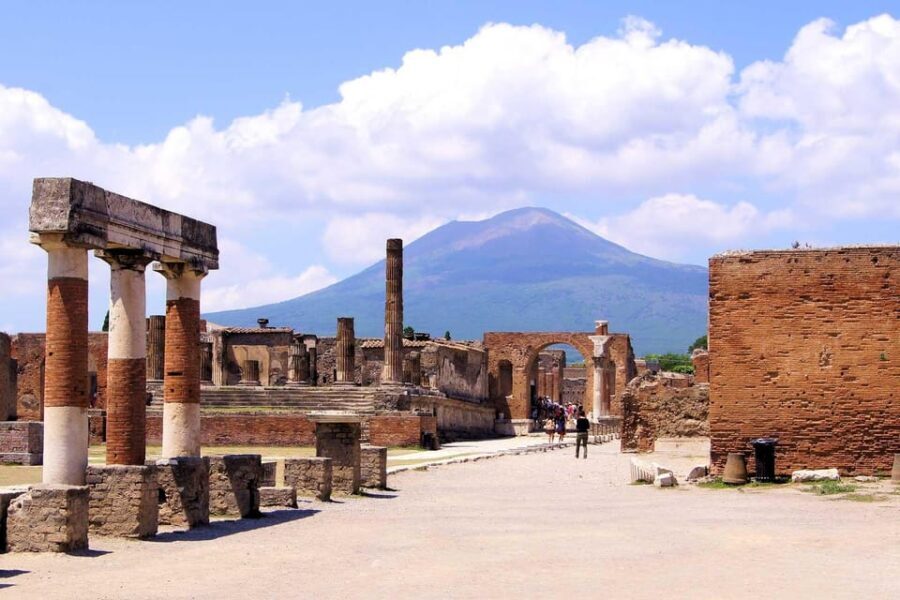 Pompeii: Group Guided Tour With Optional Tickets - Analyzing the Price and Value