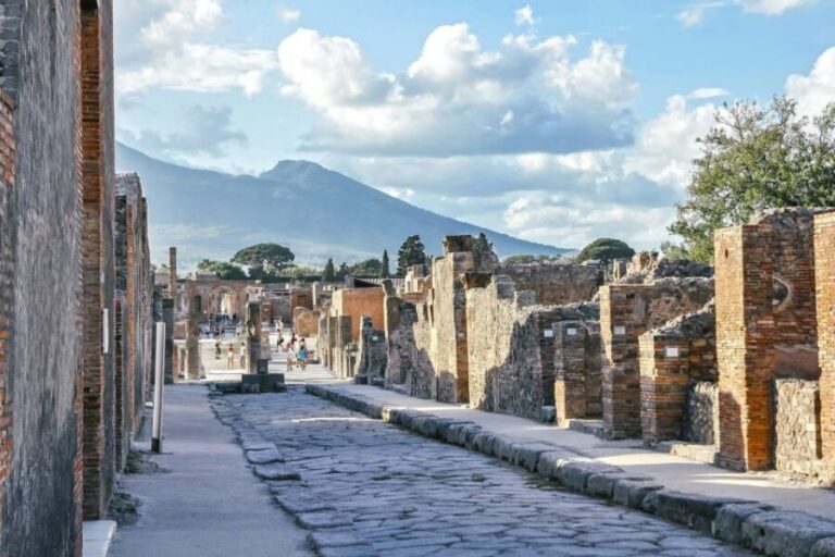 Pompeii: Visita guidata in piccoli gruppi, con guida esperta - The Highlights: What Makes This Tour Stand Out