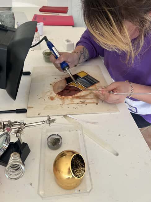 Pont-du-Château: create your own Tiffany stained glass cactus plant - Whats Included and Whats Not