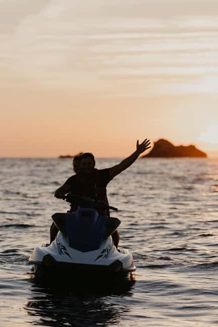 Porticcio: Parasailing Experience over the Gulf of Ajaccio - Who Should Consider This Tour?