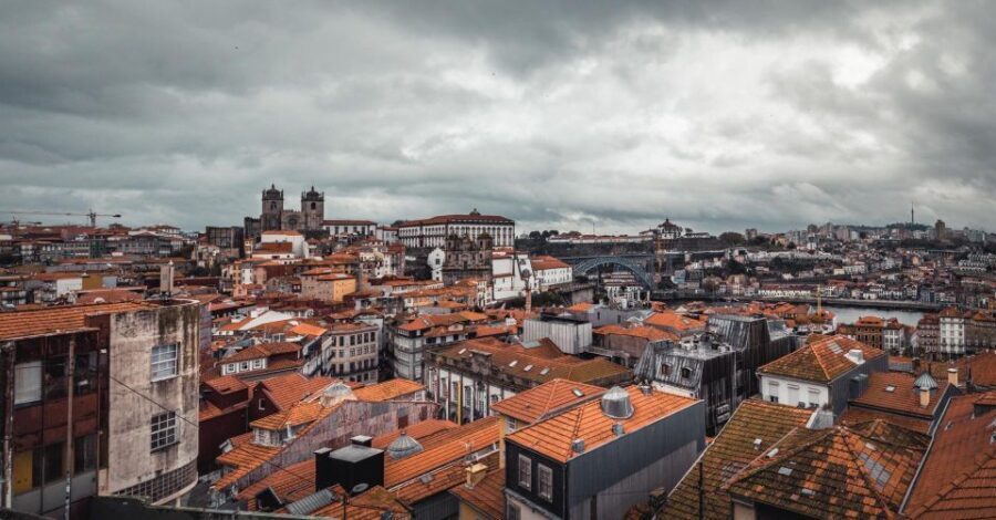 Porto: 1/2 Day Walking Photo Tour with Pro Portraits - FAQ