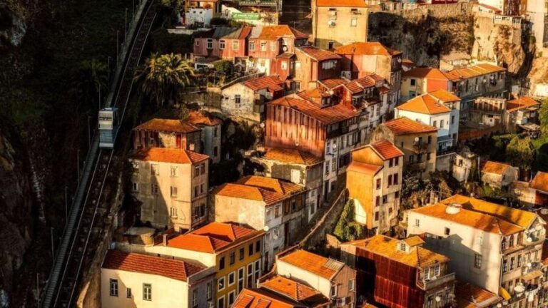 Porto Fado Night Show + Dinner - The Itinerary Breakdown