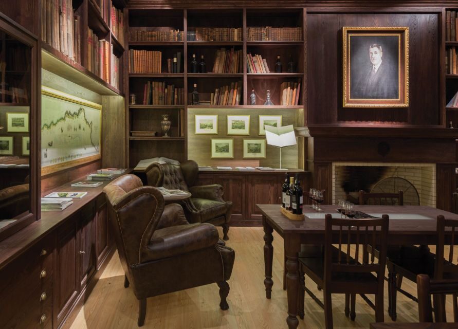 Porto: Graham's Port Lodge Tour & Vintage Room Wine Tasting - What We Love About This Tour