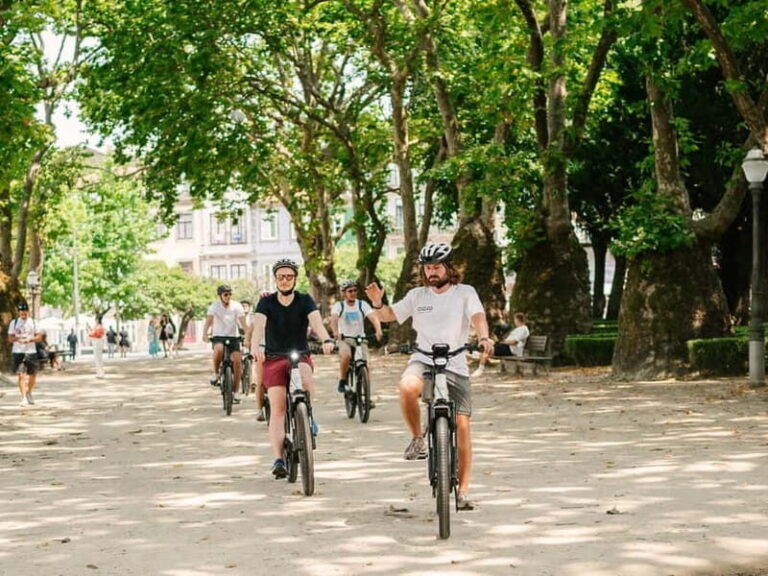 Porto: Highlights in 3 Hours E-Bike Tour - Who Is This Tour Best For?